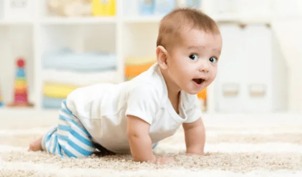 Quando o bebê começa a engatinhar? - Instituto Villamil
